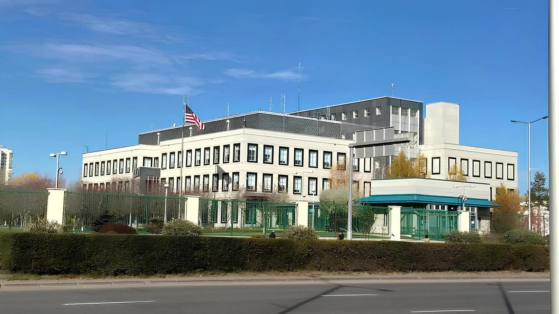 Двухкомнатная Квартира В Жк Сенатор, Рядом С Посольством Сша Astana Kazakstan